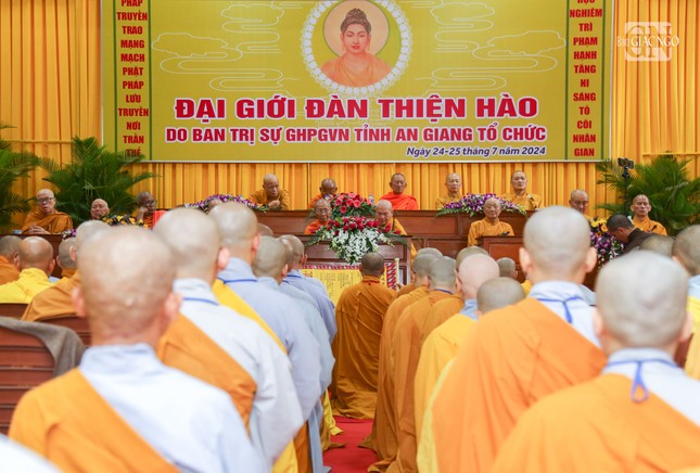 Quang cảnh buổi lễ