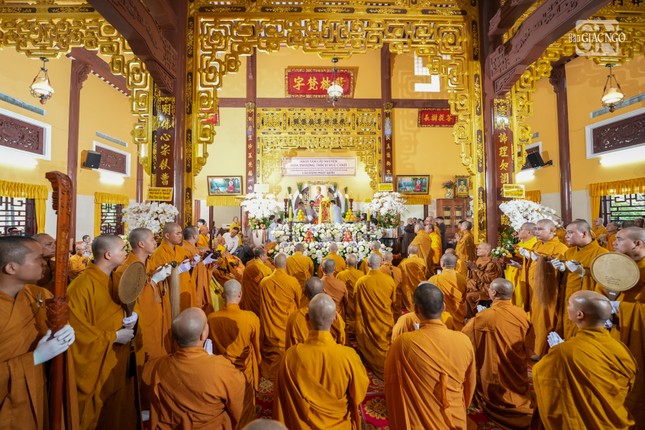 Quang cảnh buổi lễ Quang cảnh buổi lễ