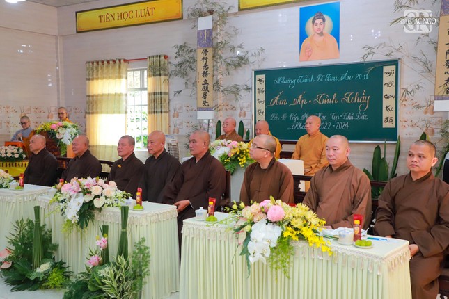 Chư tôn đức Ban Chủ nhiệm, giáo thọ sư tham dự Chư tôn đức Ban Chủ nhiệm, giáo thọ sư tham dự