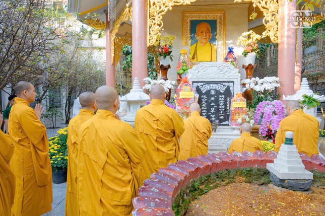 Tháp Phù Thi - nơi an trí nhục thân Đại lão Hòa thượng Thích Trí Tịnh Tháp Phù Thi - nơi an trí nhục thân Đại lão Hòa thượng Thích Trí Tịnh