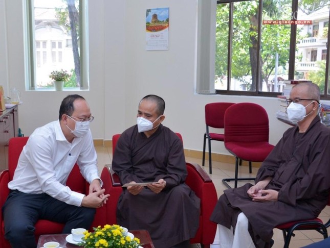 Tại buổi thăm, ông Phó Bí thư Thành ủy đã có những trao đổi, góp ý thân tình cùng Ban Biên tập Báo Giác Ngộ Tại buổi thăm, ông Phó Bí thư Thành ủy đã có những trao đổi, góp ý thân tình cùng Ban Biên tập Báo Giác Ngộ