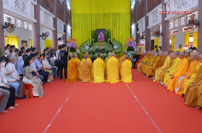 Quang cảnh lễ tưởng niệm Quang cảnh lễ tưởng niệm