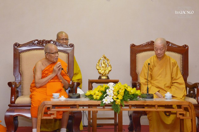 Trưởng lão Hòa thượng Maha Bounma Simmaphom, Chủ tịch Trung ương Liên minh Phật giáo Lào đã có lời vấn an, chúc sức khỏe đến Đức Pháp chủ GHPGVN Trưởng lão Hòa thượng Maha Bounma Simmaphom, Chủ tịch Trung ương Liên minh Phật giáo Lào đã có lời vấn an, chúc sức khỏe đến Đức Pháp chủ GHPGVN