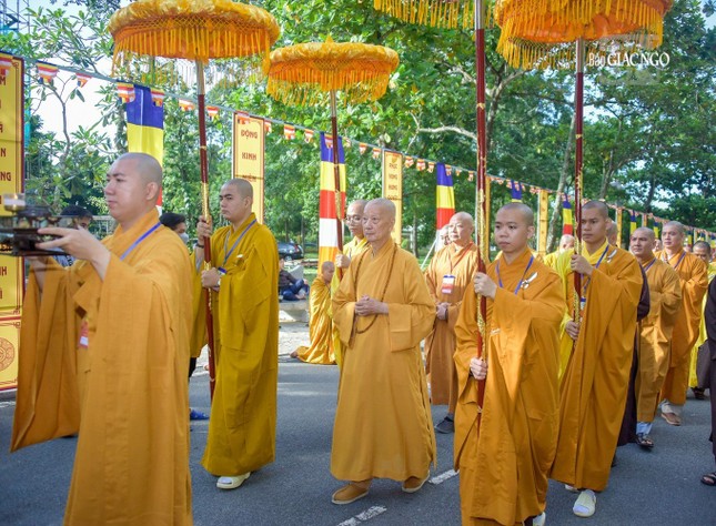 Đức Pháp chủ GHPGVN quang lâm chứng minh lễ khai mạc Đại giới đàn Tâm Hòa X