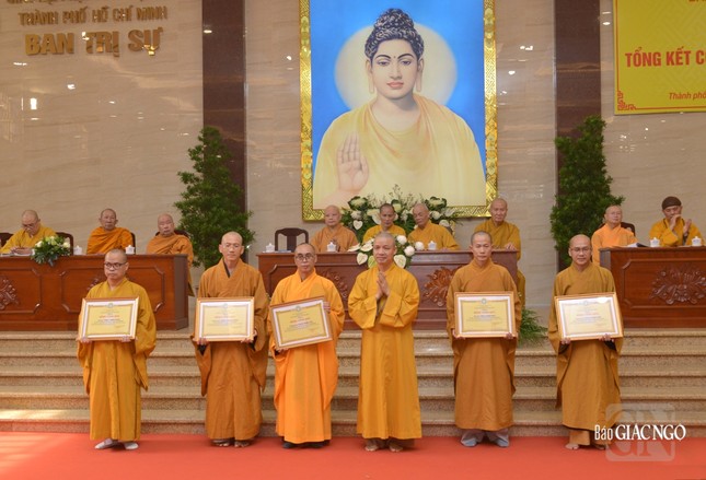 Có 13 cá nhân được Ban Nghi lễ T.Ư tuyên dương trong Hội nghị lần này Có 13 cá nhân được Ban Nghi lễ T.Ư tuyên dương trong Hội nghị lần này