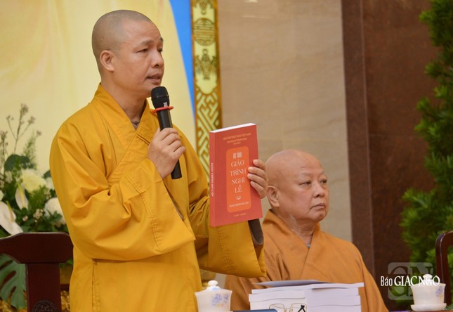 Dịp này, Ban Nghi lễ T.Ư cũng công bố dự thảo bộ Giáo trình Nghi lễ Dịp này, Ban Nghi lễ T.Ư cũng công bố dự thảo bộ Giáo trình Nghi lễ