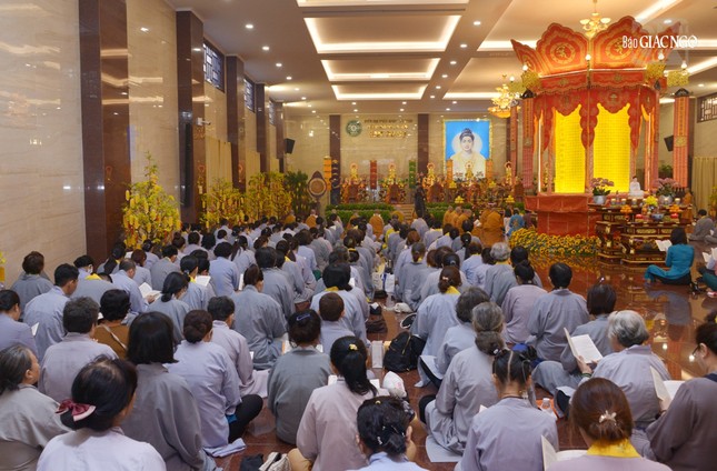 Pháp hội Dược Sư diễn ra trong 3 ngày: 6, 7 và 8 tháng Giêng năm Giáp Thìn tại Việt Nam Quốc Tự