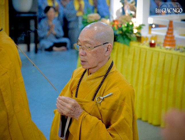 Riêng ở miền Nam xưa, ngoài Trung khoa là Đại khoa Du-già phải do các vị “thầy Cả” am tường nghi lễ và có đạo lực sâu dày làm gia trì sư. Các đàn Đại khoa hiếm khi được tổ chức, hầu như chỉ thực hiện trong các dịp đặc biệt quan trọng