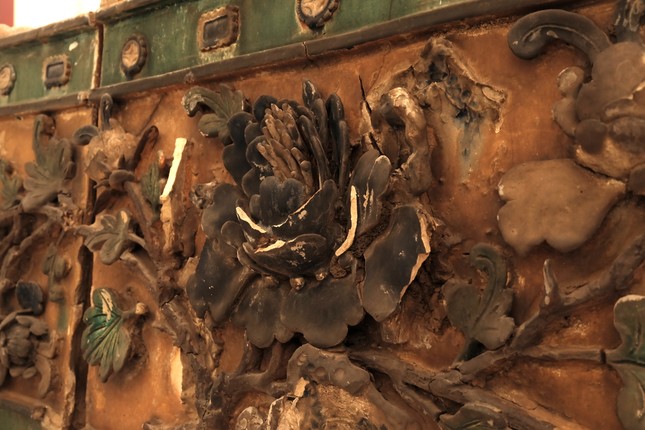 Các chi tiết được tạo tác hết sức tinh xảo, công phu Các chi tiết được tạo tác hết sức tinh xảo, công phu