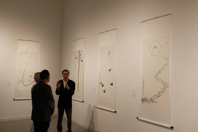 Các tác phẩm của Trầm Kim Hòa là sự phối kết hợp nhịp nhàng giữa thiền - thư - họa