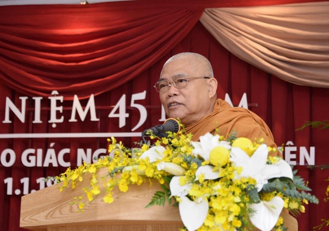 HT.Thích Giác Toàn đọc diễn văn khai mạc