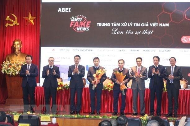 Việt Nam chính thức có cổng thông tin tiếp nhận phản ánh, công bố tin giả - Ảnh: TTXVN Việt Nam chính thức có cổng thông tin tiếp nhận phản ánh, công bố tin giả - Ảnh: TTXVN