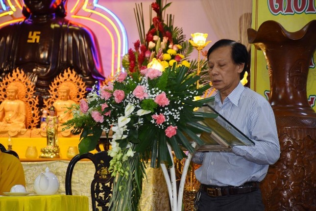 Ông Huỳnh Văn Bé phát biểu