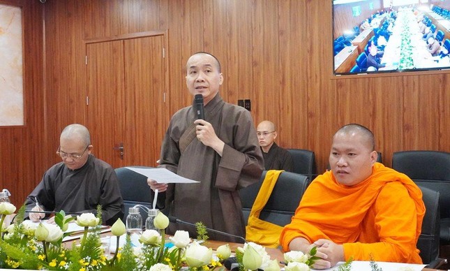 Thượng tọa Thích Đạo Phước trình bày phương hướng hoạt động Phật sự năm 2021
