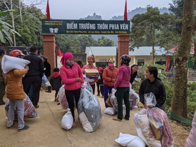 Tại thôn Phia Vên, xã Lạc Nông (Hà Giang) Tại thôn Phia Vên, xã Lạc Nông (Hà Giang)