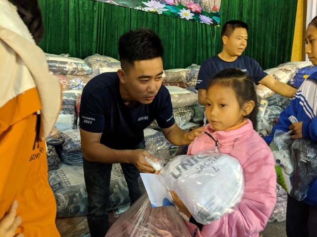 Trao quà tại TP.Hoà Bình, tỉnh Hoà Bình