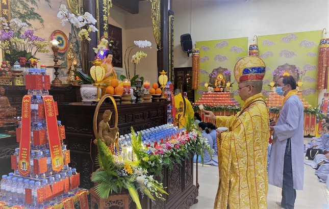 Thượng tọa trụ trì sái tịnh đàn tràng Thượng tọa trụ trì sái tịnh đàn tràng