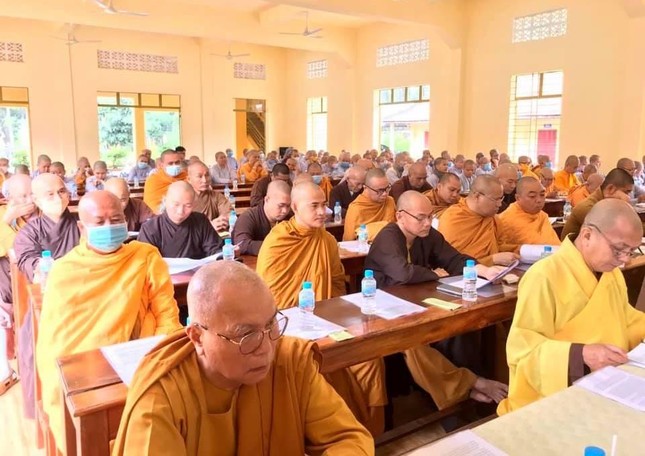 Chư tôn đức Tăng Ni tham dự hội nghị tổng kết Phật sự năm 2020 Chư tôn đức Tăng Ni tham dự hội nghị tổng kết Phật sự năm 2020