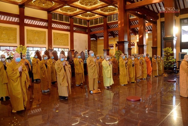 Chư tôn đức Ban Trị sự, các ban, 24 Ban Trị sự quận huyện tham dự Chư tôn đức Ban Trị sự, các ban, 24 Ban Trị sự quận huyện tham dự