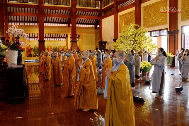Chư Ni, Phật tử tham gia khóa lễ khai đàn Dược Sư Chư Ni, Phật tử tham gia khóa lễ khai đàn Dược Sư