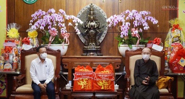 Ông Nguyễn Hữu Hiệp chia sẻ nhiều thông tin về công tác phòng chống Covid-19 Ông Nguyễn Hữu Hiệp chia sẻ nhiều thông tin về công tác phòng chống Covid-19