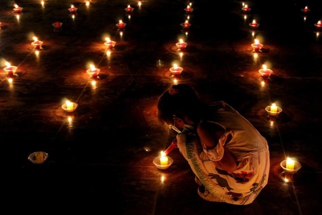 Không tập trung đông người để phòng chống Covid-19 Không tập trung đông người để phòng chống Covid-19