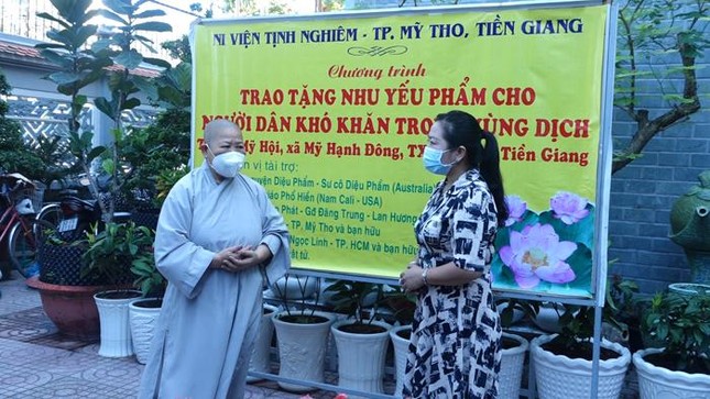 Ni trưởng Thích nữ Tịnh Nghiêm tích cực vận động các Phật tử, các nhà hảo tâm thực hiện công tác thiện nguyện Ni trưởng Thích nữ Tịnh Nghiêm tích cực vận động các Phật tử, các nhà hảo tâm thực hiện công tác thiện nguyện