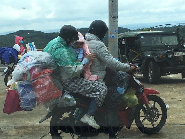 Trên đường về quê Trên đường về quê