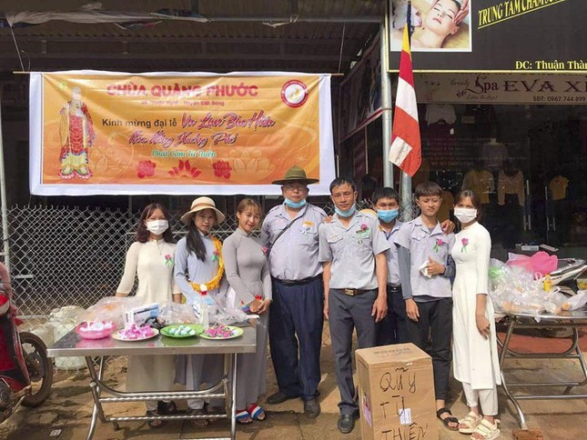 Các anh chị Gia đình Phật tử chùa Quảng Phước Các anh chị Gia đình Phật tử chùa Quảng Phước