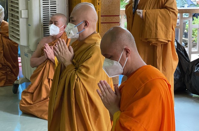 Dâng nén tâm hương tưởng niệm ân sư