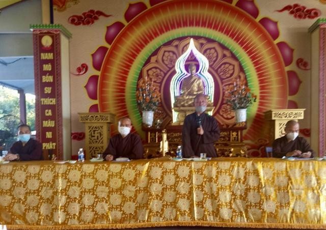 Chư tôn đức chứng minh, tham dự buổi họp