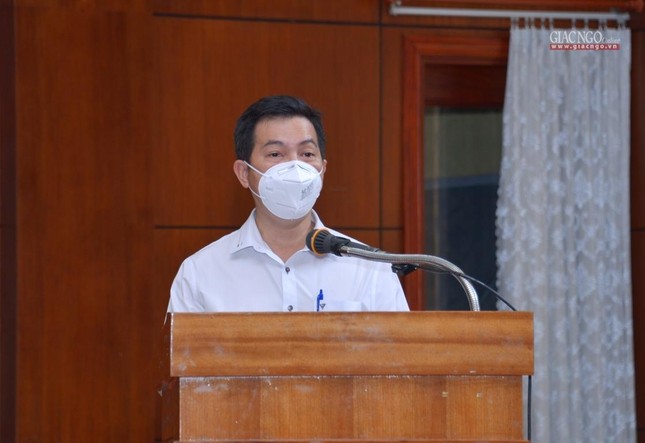 TS.BS Châu Phú Thi cho biết bệnh viện vinh dự đón nhận 50 tình nguyện viên Phật giáo phục vụ hỗ trợ bệnh viện TS.BS Châu Phú Thi cho biết bệnh viện vinh dự đón nhận 50 tình nguyện viên Phật giáo phục vụ hỗ trợ bệnh viện