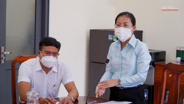 Bà Phan Kiều Thanh Hương phát biểu khai mạc buổi họp