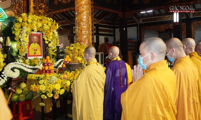 Thành kính tri ân vị giáo phẩm giới đức trang nghiêm, mô phạm chốn thiền môn Thành kính tri ân vị giáo phẩm giới đức trang nghiêm, mô phạm chốn thiền môn