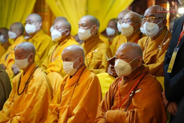 Chư tôn giáo phẩm tham dự lễ truy niệm