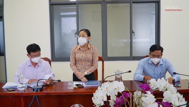 Bà Phan Kiều Thanh Hương phát biểu tại buổi họp