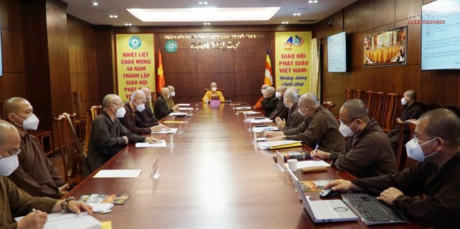 Buổi họp của chư tôn đức Ban Thường trực vào sáng 4-11 Buổi họp của chư tôn đức Ban Thường trực vào sáng 4-11