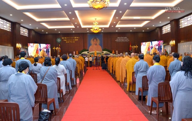 Cầu nguyện chư hương linh siêu sanh cõi Tịnh, nhà nhà được an vui, bệnh ách được tiêu trừ Cầu nguyện chư hương linh siêu sanh cõi Tịnh, nhà nhà được an vui, bệnh ách được tiêu trừ