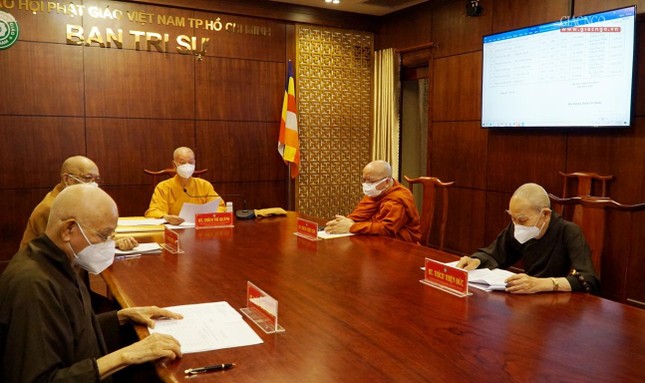 Chư tôn đức Ban Thường trực họp