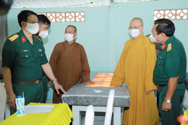 Công trình trang bị nhiều dụng cụ thể thao, nâng cao thể chất Công trình trang bị nhiều dụng cụ thể thao, nâng cao thể chất