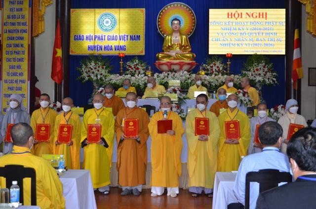 Tân Ban Trị sự huyện ra mắt toàn thể hội nghị Tân Ban Trị sự huyện ra mắt toàn thể hội nghị