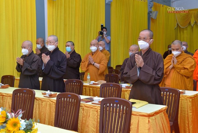 Đại biểu thống nhất thông qua danh sách đề xuất tấn phong giáo phẩm Đại biểu thống nhất thông qua danh sách đề xuất tấn phong giáo phẩm