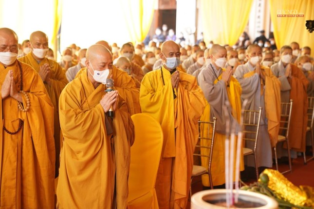 Hòa thượng Thích Bảo Nghiêm tại lễ nhập kim quan