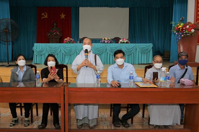 Đoàn từ thiện chùa Phước Nguyên tại chương trình Đoàn từ thiện chùa Phước Nguyên tại chương trình