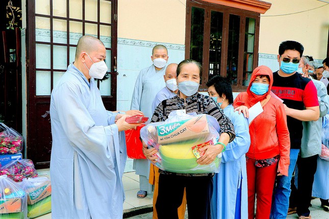 Người khiếm thị khó khăn được chăm lo Tết Người khiếm thị khó khăn được chăm lo Tết
