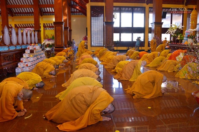 Đảnh lễ 12 đại nguyện của Phật Dược Sư Đảnh lễ 12 đại nguyện của Phật Dược Sư