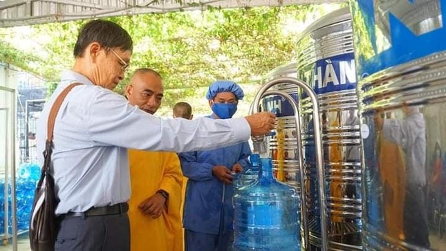 Tặng hệ thống máy lọc nước sạch