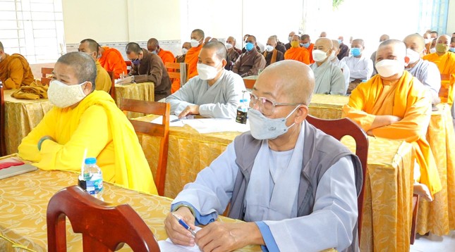 Chư tôn đức Tăng Ni đã thống nhất thông qua danh sách dự kiến giới thiệu vào Ban Trị sự Phật giáo tỉnh Hậu Giang nhiệm kỳ 2022-2026