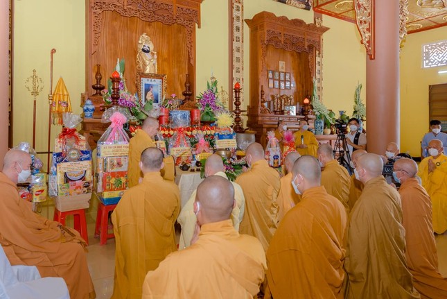Chư tôn đức tông phong Tổ đình Phi Lai cũng đồng phát nguyện kế thừa sứ mệnh của lịch đại chư vị Tổ sư Chư tôn đức tông phong Tổ đình Phi Lai cũng đồng phát nguyện kế thừa sứ mệnh của lịch đại chư vị Tổ sư