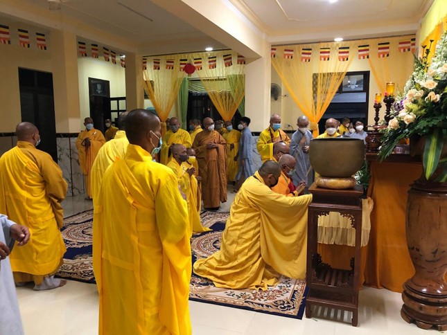 Chư tôn giáo phẩm, cùng môn đồ pháp quyến tưởng niệm